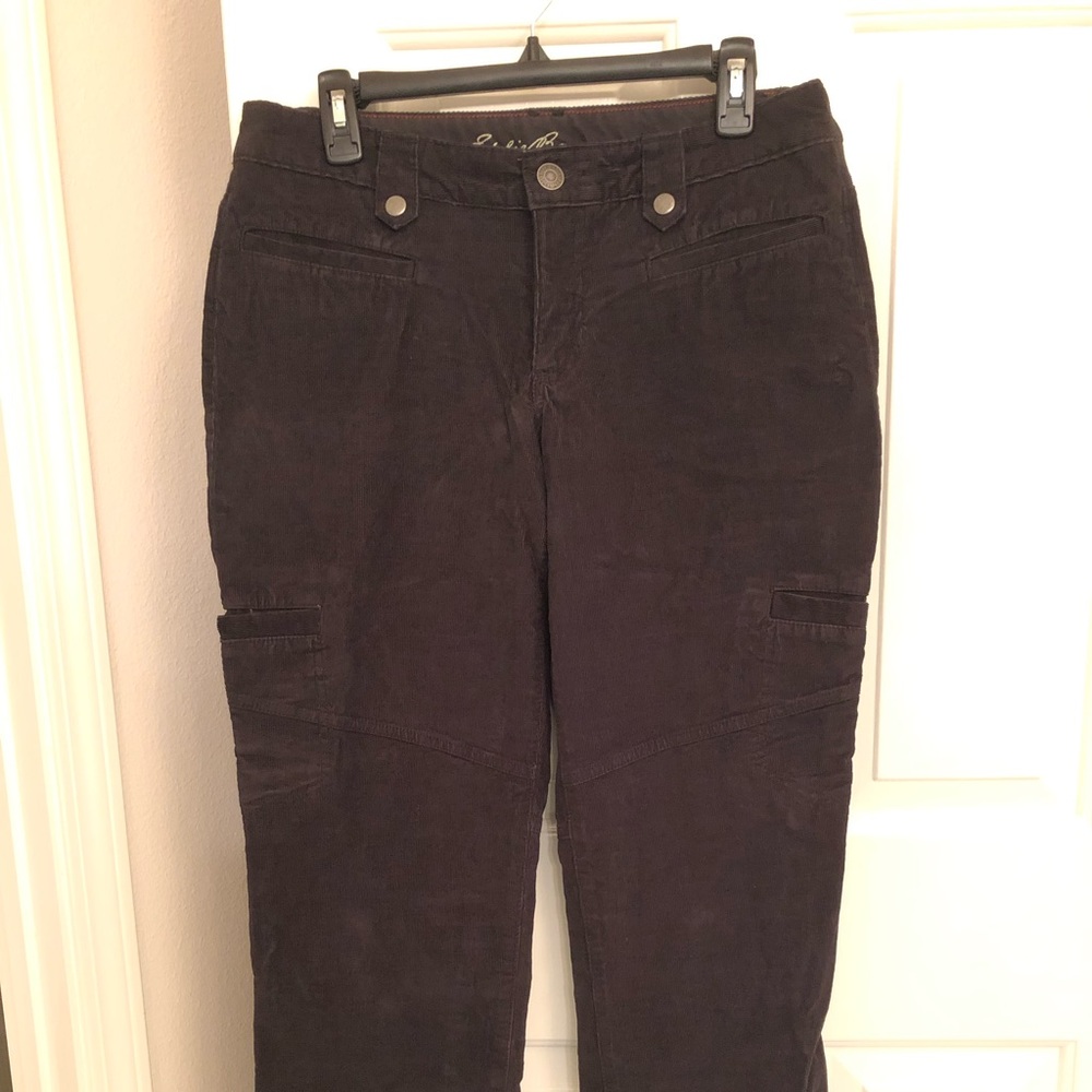 Eddie Bauer stretch corduroy cargo pants, women’s size 8, black. NWOT